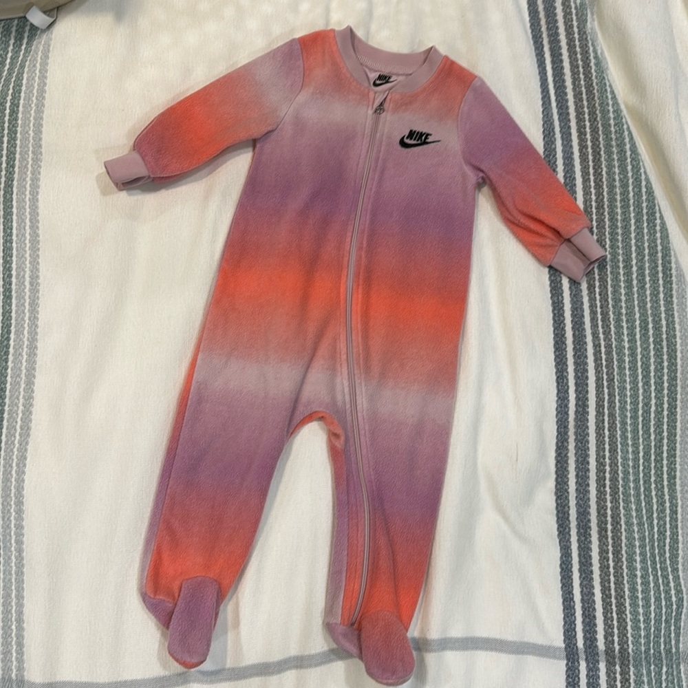 Nike fleece zippy
